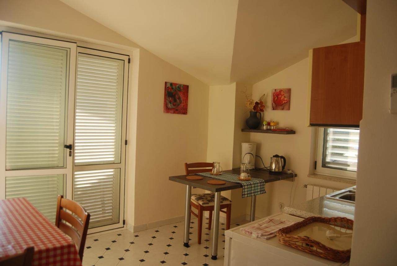 Apartments Bellavista Ровиньско село Экстерьер фото